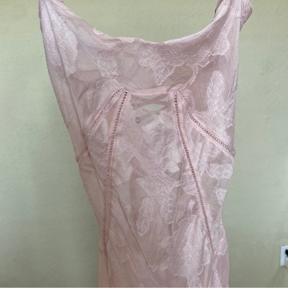 House of Cb 'Seren' Soft Pink Floral Lace Back Maxi Dress NWOT‎ size M - Picture 8 of 15